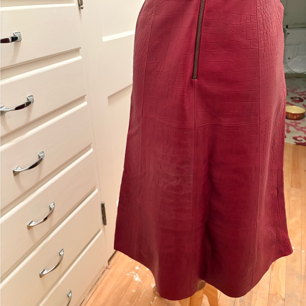 Alice and Olivia, NWT, swoon worthy crocodile deep red leather, silk lined skirt